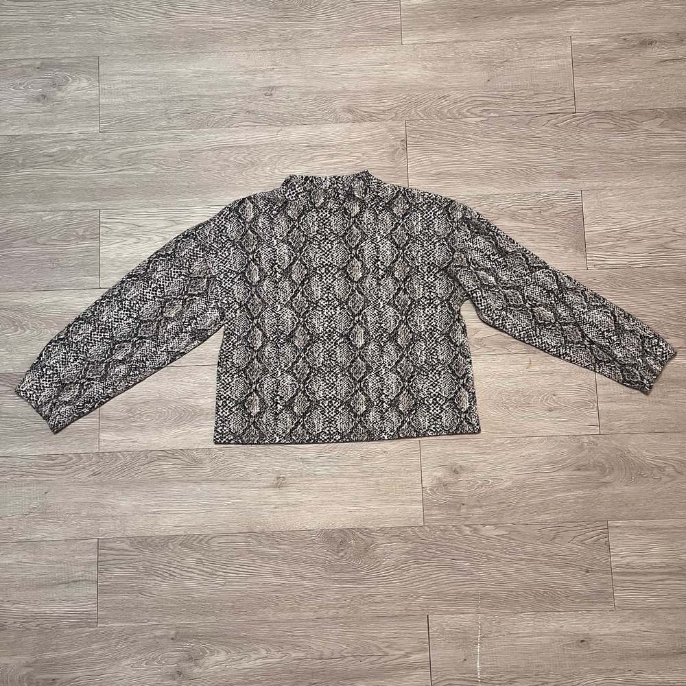 Zara Womens Small Animal Print Snake Skin Long Sleeve‎ Oversized Sweater Top